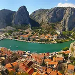 Bugenvilla Lokva Rogoznica