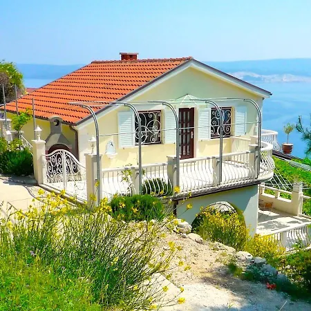 Bugenvilla Vendégház Lokva Rogoznica