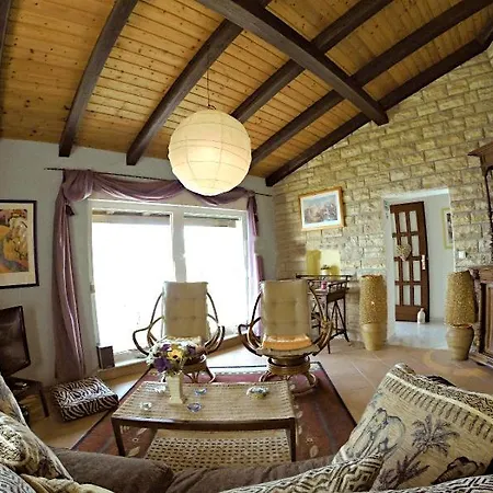 Bugenvilla Vendégház Lokva Rogoznica